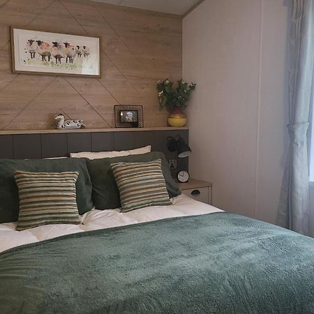 Honeycomb Lodge - Holiday Home 5 Min From Padstow Zewnętrze zdjęcie