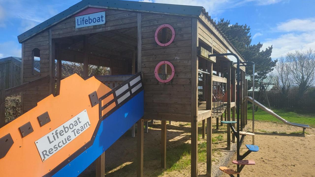 Honeycomb Lodge - Holiday Home 5 Min From Padstow Zewnętrze zdjęcie
